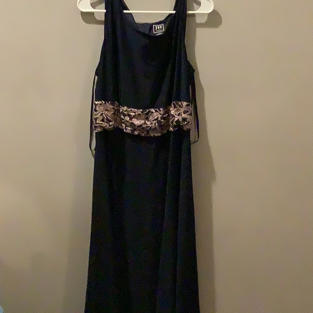 Ellen Tracy Black and Gold Sequin Maxi Dress
